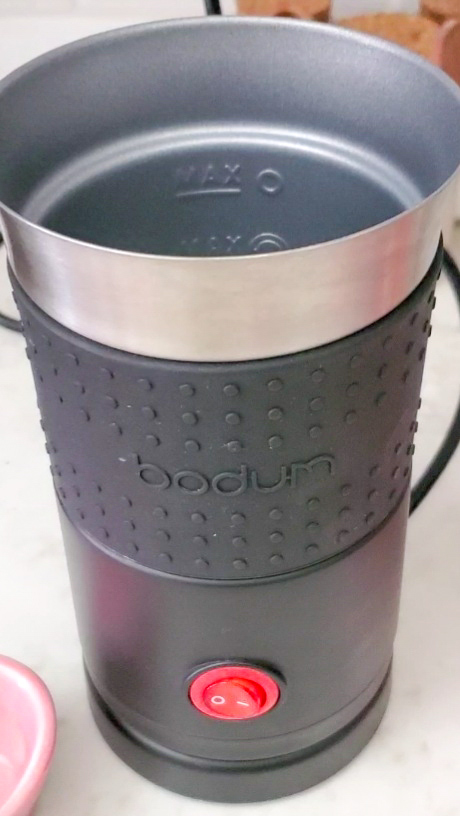 Let’s Make a Cappuccino with this gadget